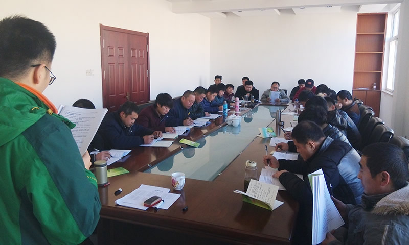 Theoretical and practical training for welders in order to improve the welding skills of the company's employees
